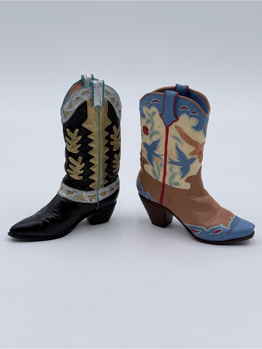 Just the Right Shoe by Raine Home on the Range & Mostly Matisse 1999-00 Set Of 2